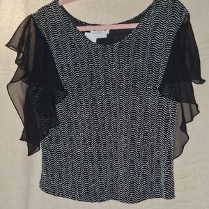Chic Black‎ and White Wave Pattern Blouse